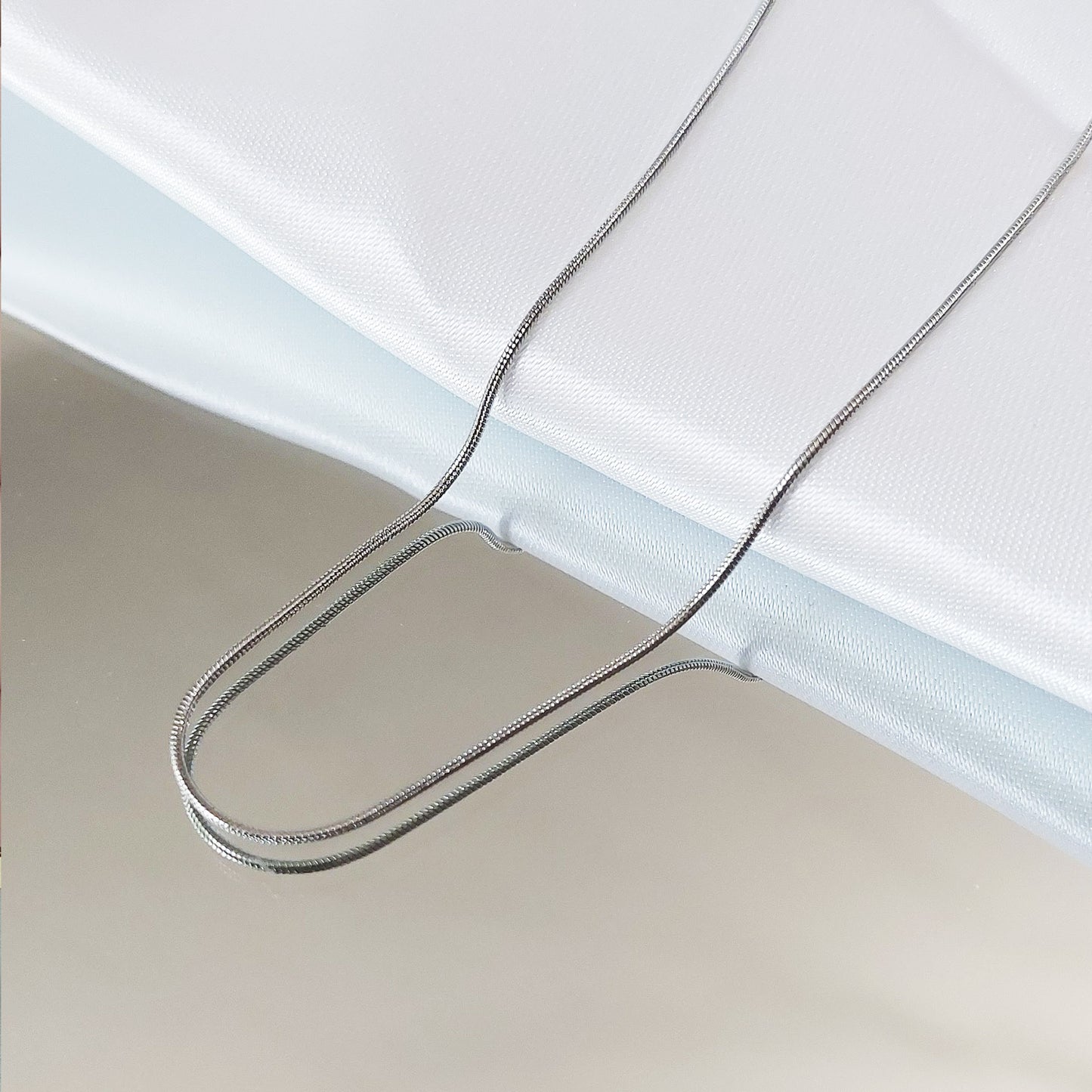 FULLY SILVER NECKLACE