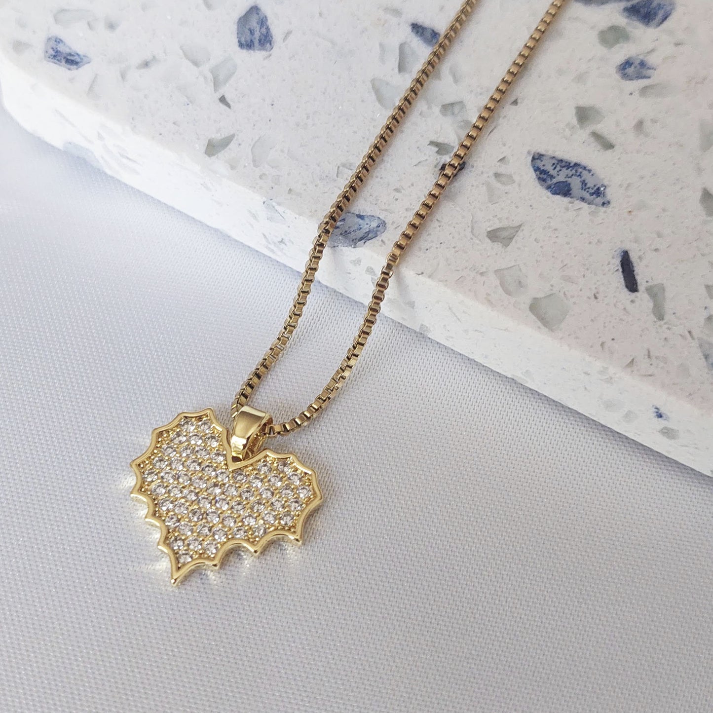 GRETA NECKLACE