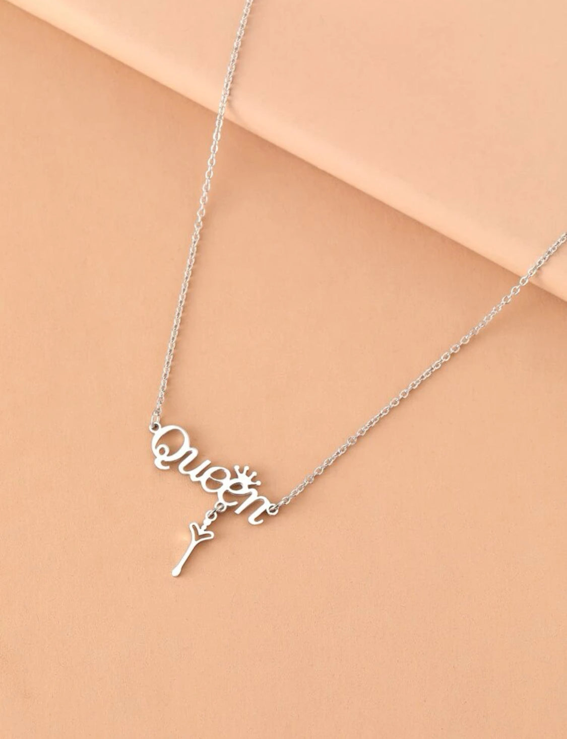 QUEEN NECKLACE