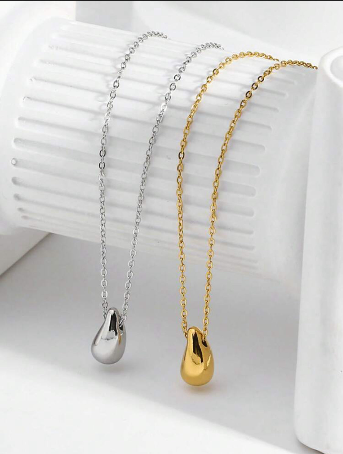 GOTA NECKLACE