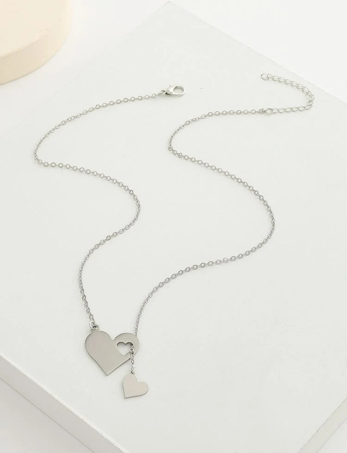 CALIFORNIA NECKLACE