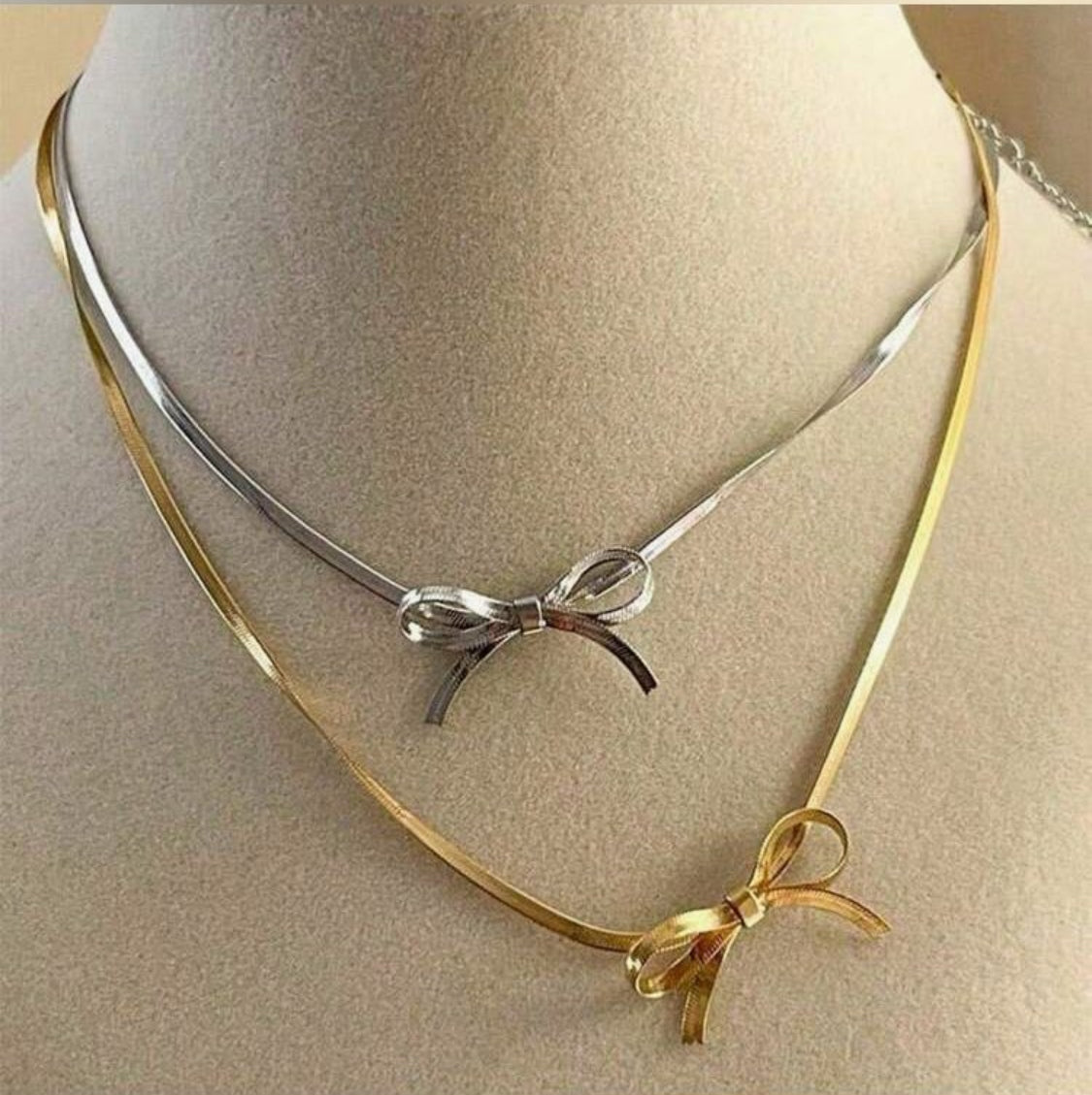 LAZO NECKLACE