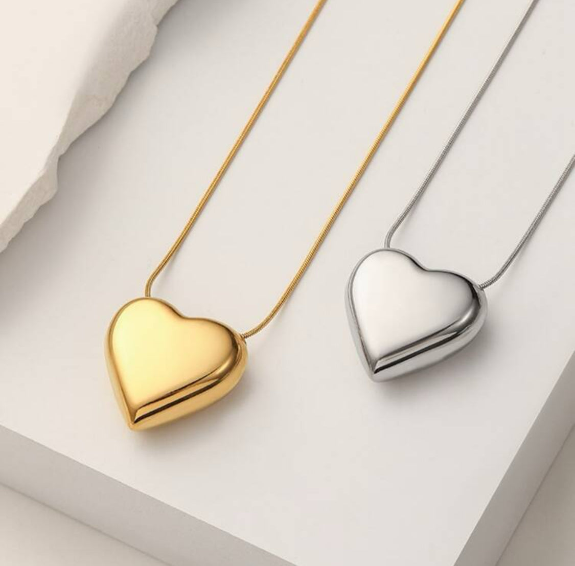 LINA NECKLACE