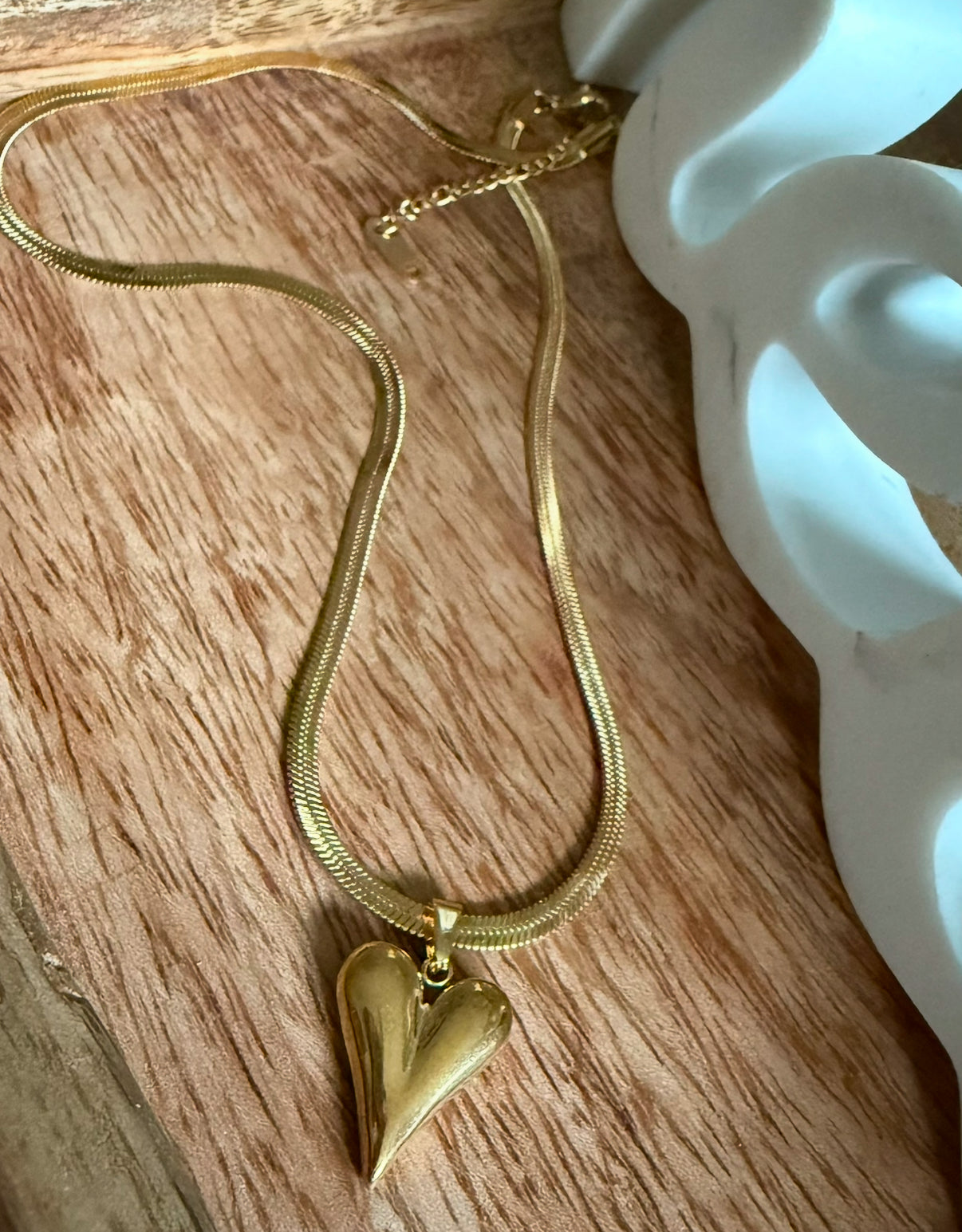 MUJER BONITA NECKLACE