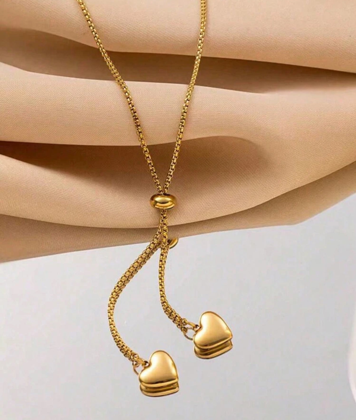 LOVELY NECKLACE