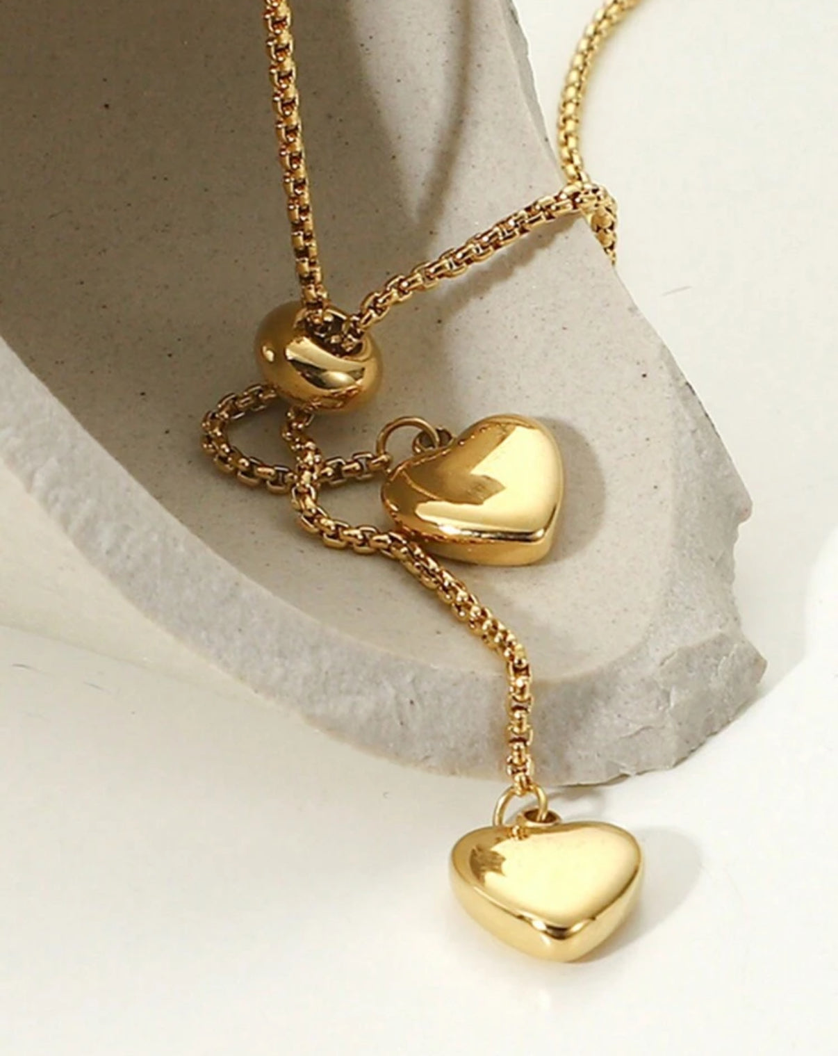 LOVELY NECKLACE