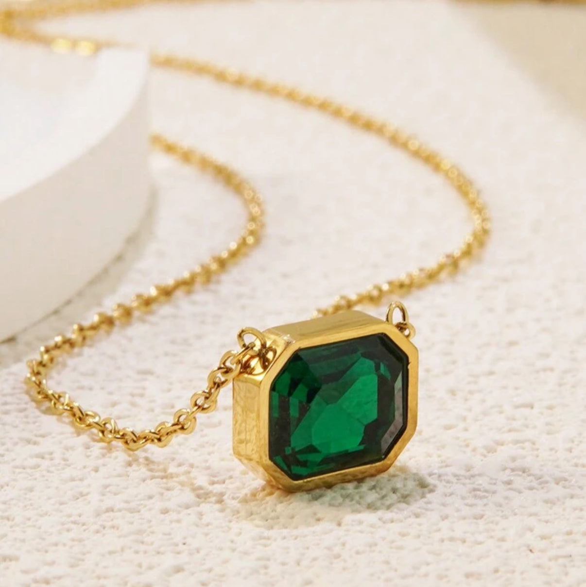 AZAHARA NECKLACE