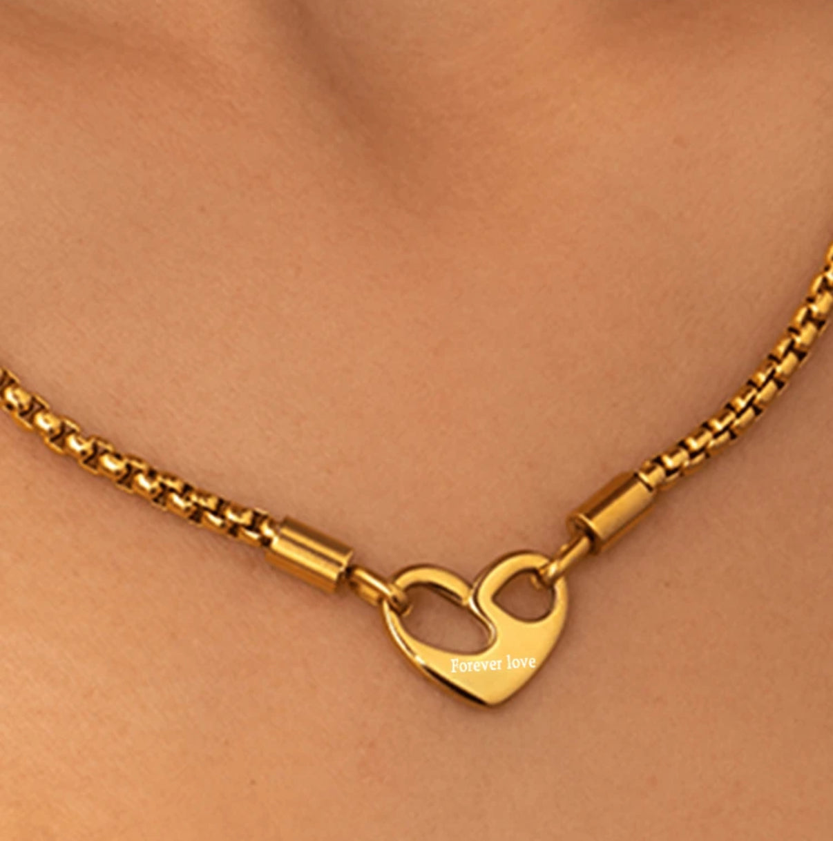 FOREVER LOVE NECKLACE