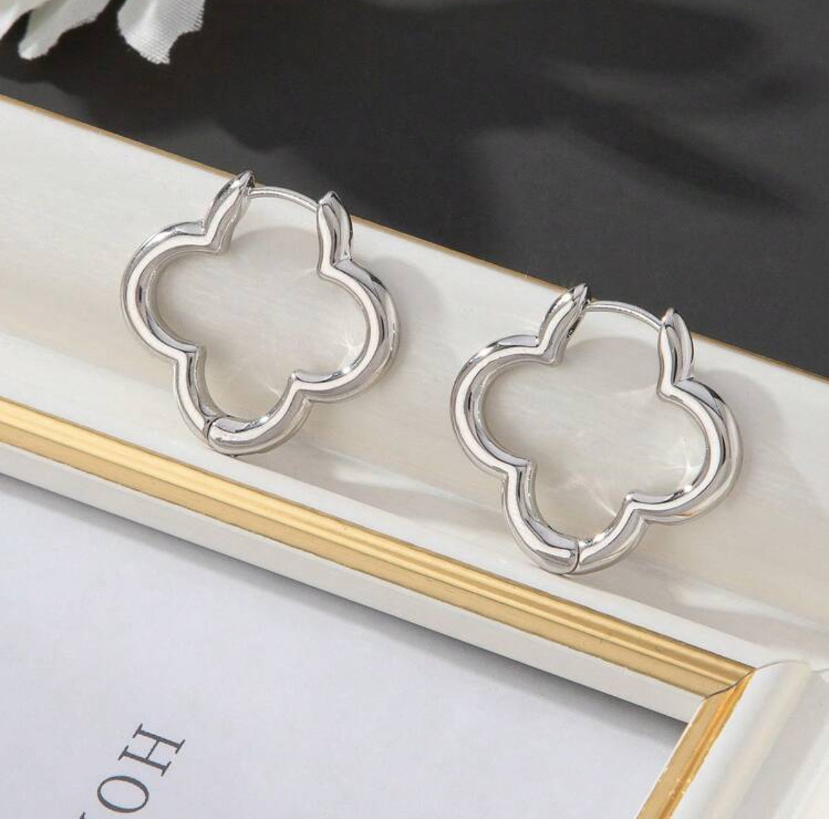 MAREA EARRING