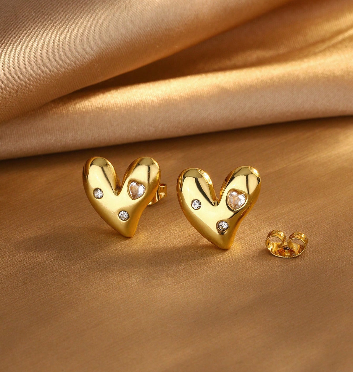ANGELES EARRING