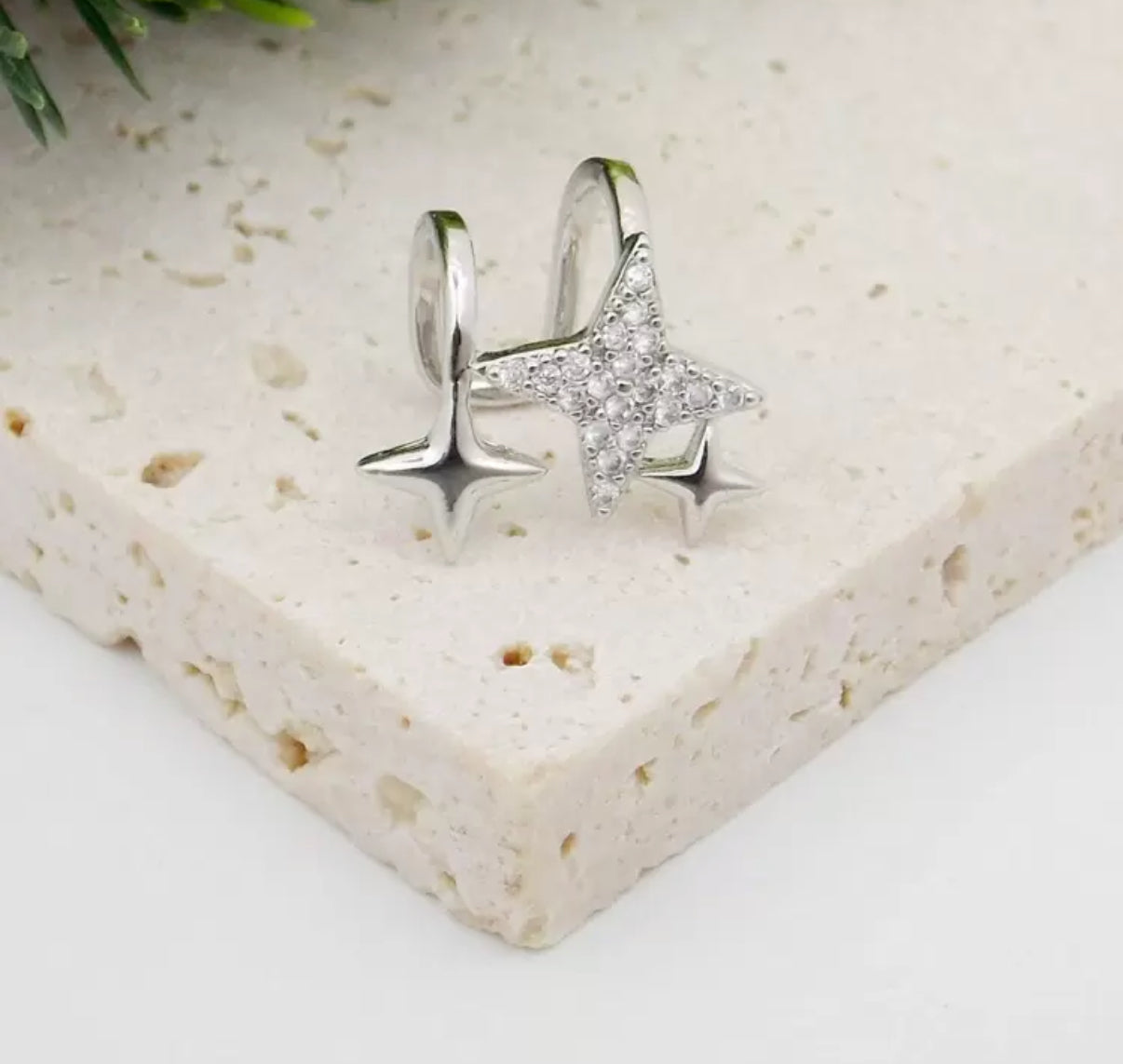 ROMI EAR CUFF