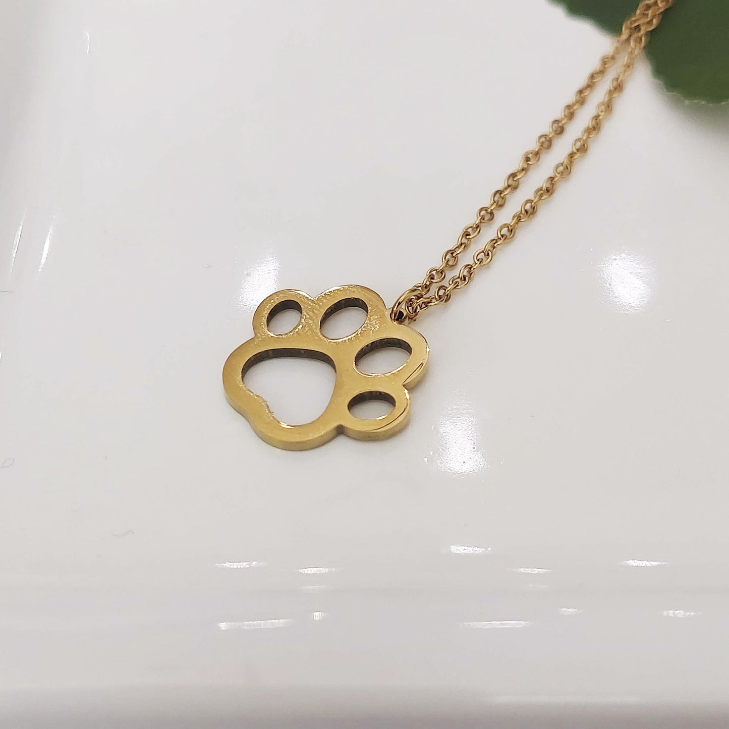 MANU NECKLACE