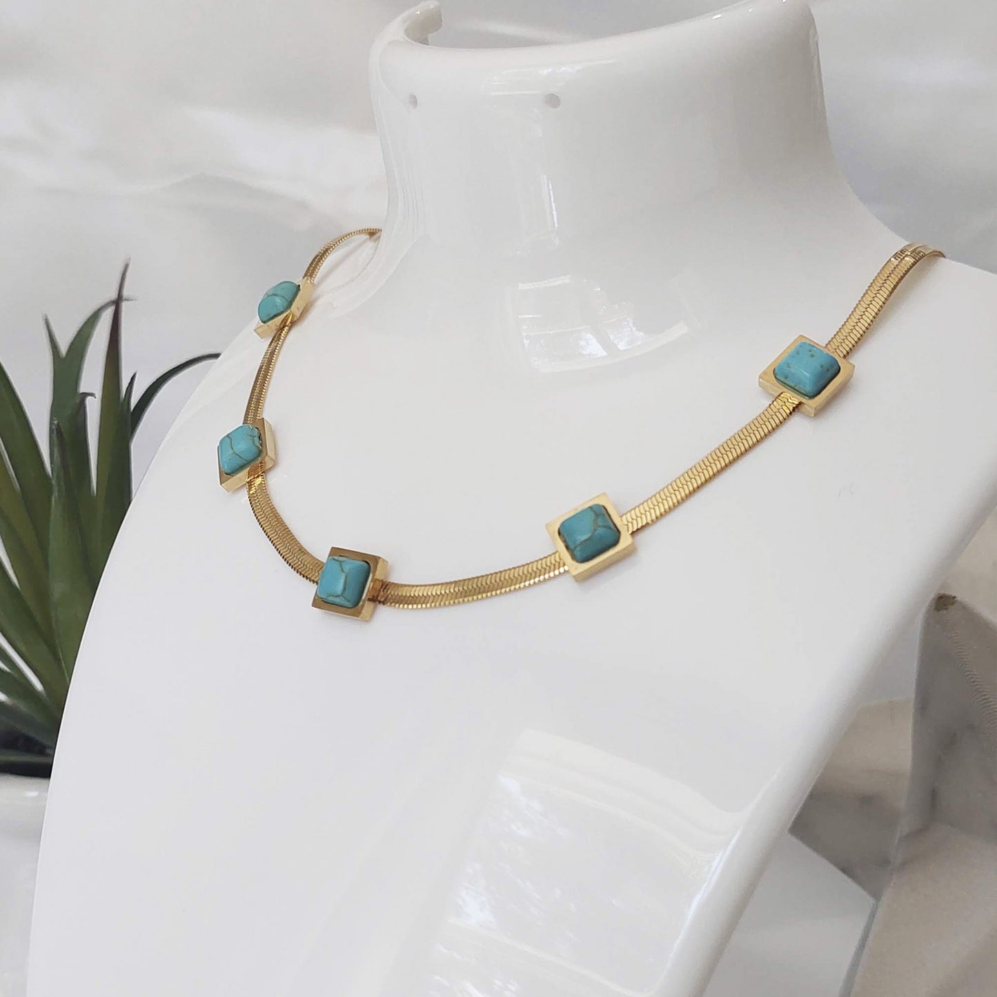 SARAHÍ NECKLACE