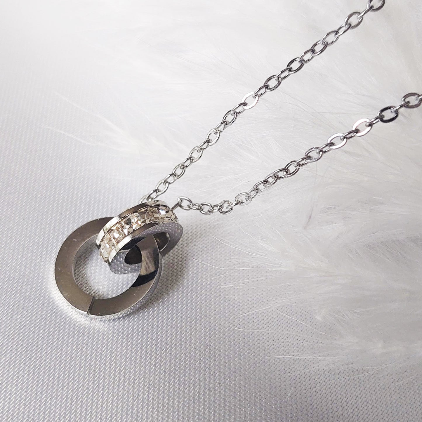 AIXA SILVER NECKLACE