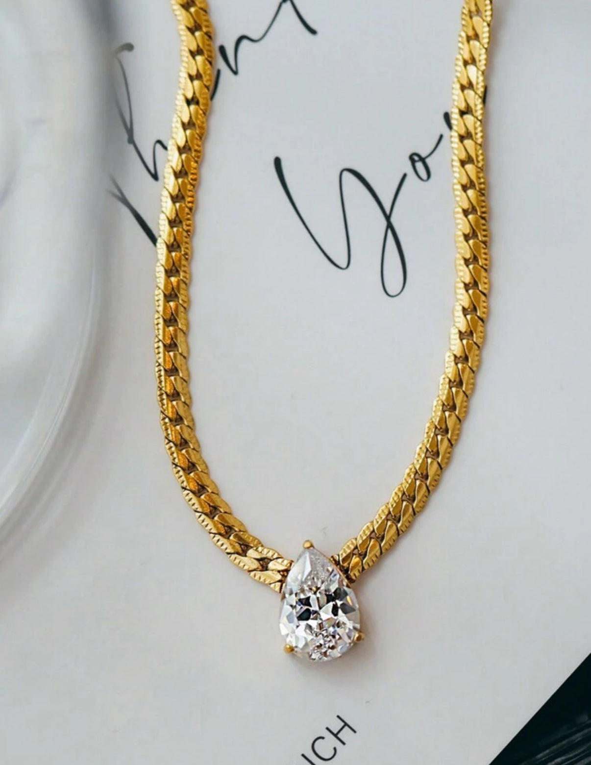 LAGRIMA NECKLACE
