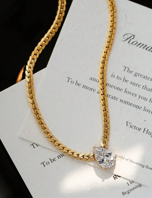 LAGRIMA NECKLACE