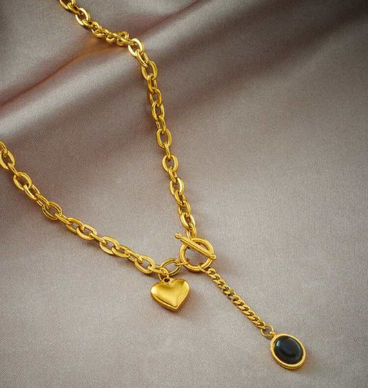 VIANKA NECKLACE
