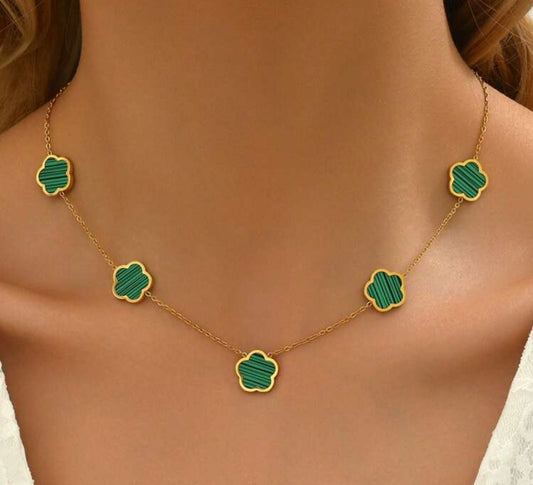 GREEN TREBOL NECKLACE
