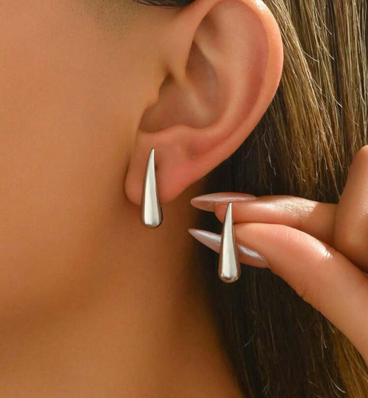 OLA EARRING