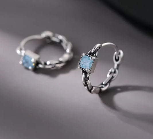 BELLO EARRING