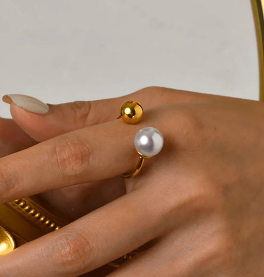 PEARL RING