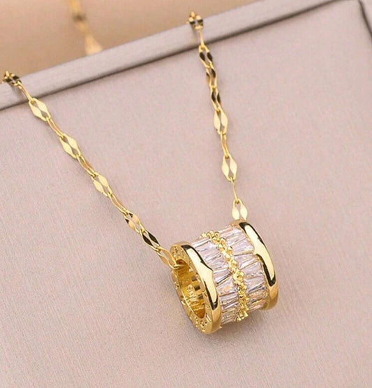 CATA NECKLACE